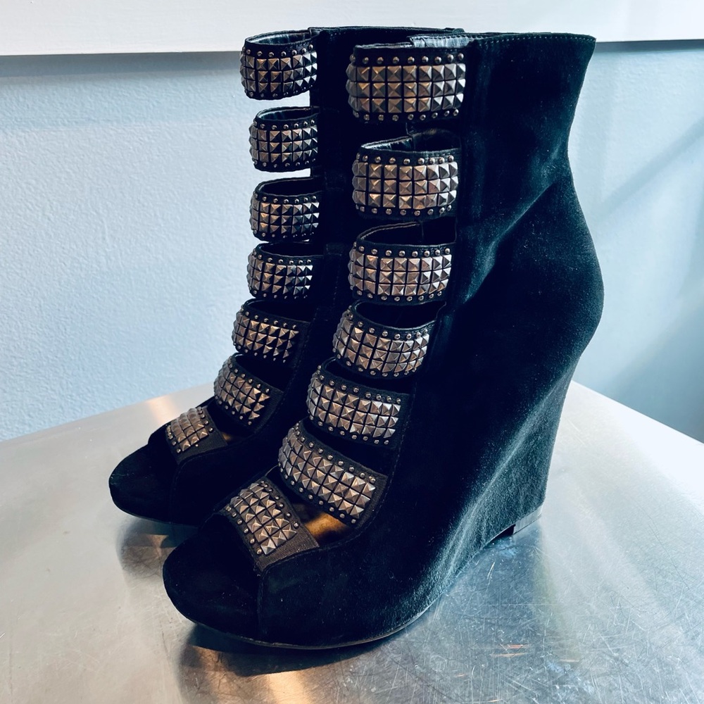 Sam Edelman Toruń wedge studded heeled bootie